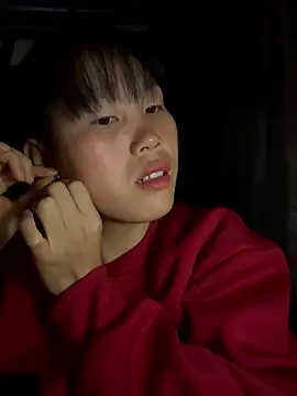 huong-18 online show from 2, 12, 2025