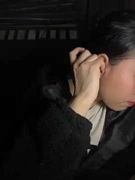 huong-18 online show from 21, 12, 2025