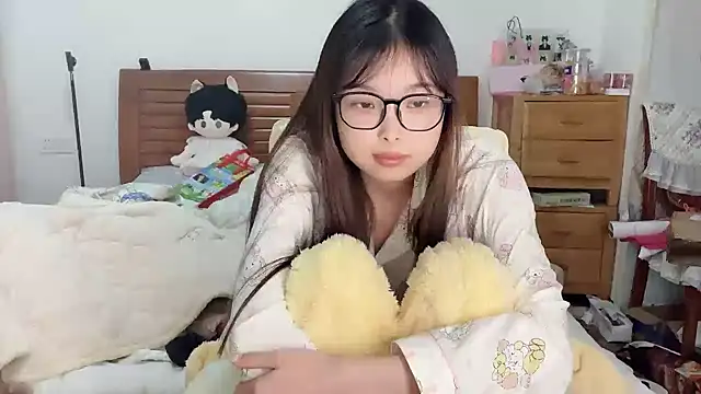 Akong11 online show from 4, 12, 2025