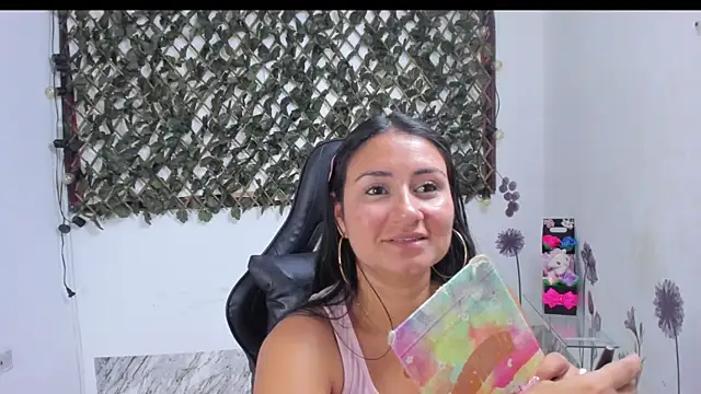 Luna021 1 online show from 8, 11, 2025