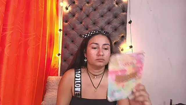 Luna021 1 online show from 14, 1, 2026