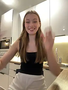 FriendlyFire 18 online show from 3, 10, 2025