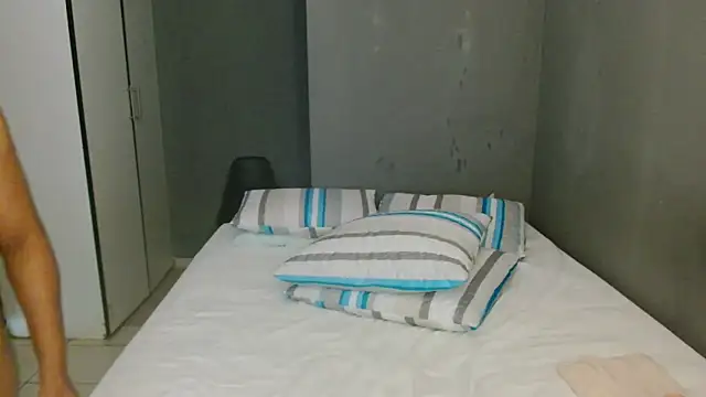 Lillyan N online show from 19, 4, 2026