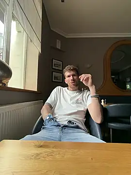 bobsex211 online show from 10, 6, 2026