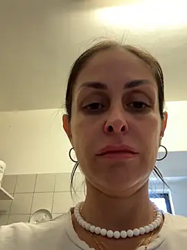 ainaht online show from 24, 4, 2026