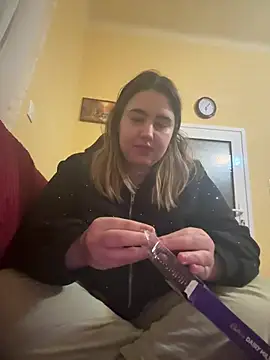 Snapshot of marouska_official chatting on 3, 3, 2026 marouska official online show from 3, 3, 2026