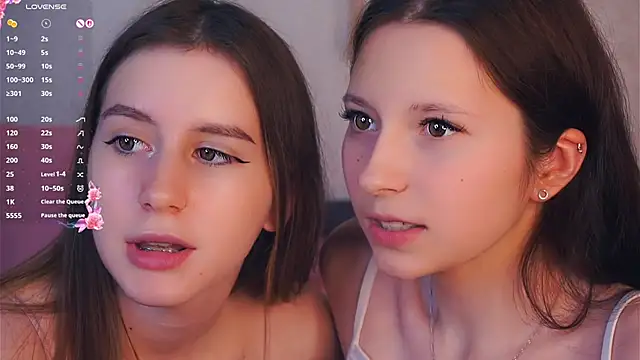 GabrielleLynchard online show from 11, 11, 2025