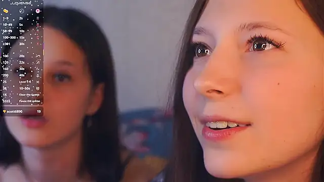 GabrielleLynchard online show from 24, 10, 2025