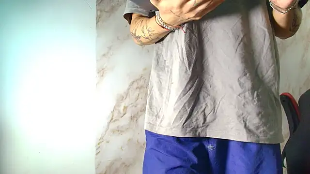 toji luxxer online show from 12, 1, 2026