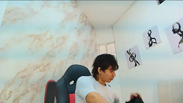 toji luxxer online show from 14, 12, 2025