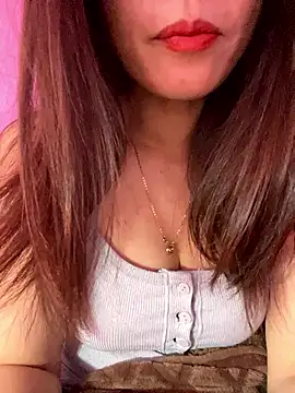 Moon pusy online show from 12, 1, 2026