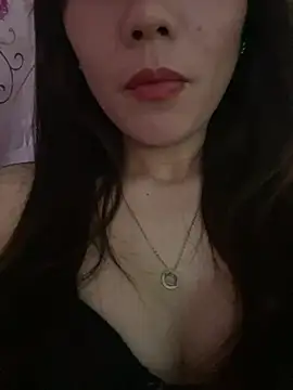 Moon pusy online show from 28, 5, 2026