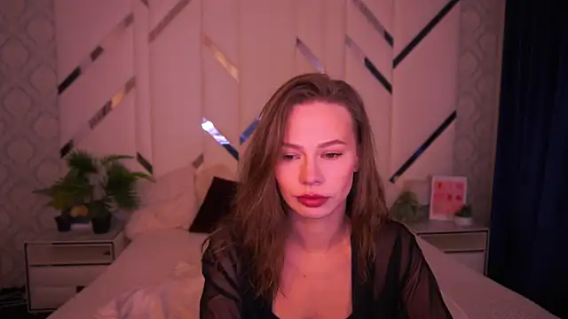 ShyySiren online show from 13, 11, 2025