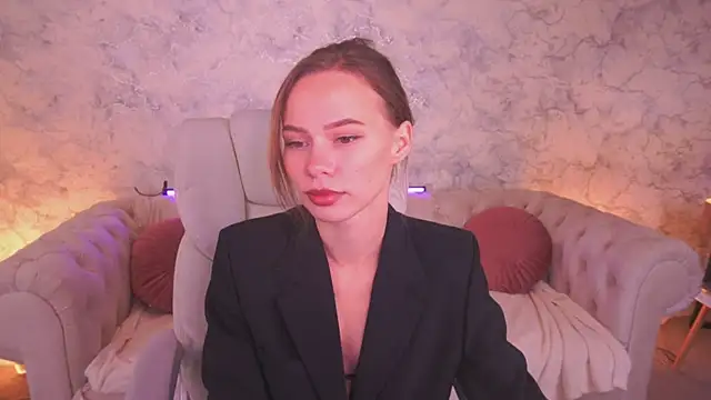 ShyySiren online show from 29, 10, 2025