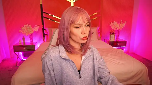 ShyySiren online show from 5, 10, 2025