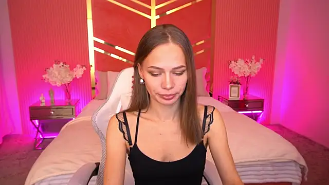 ShyySiren online show from 11, 10, 2025