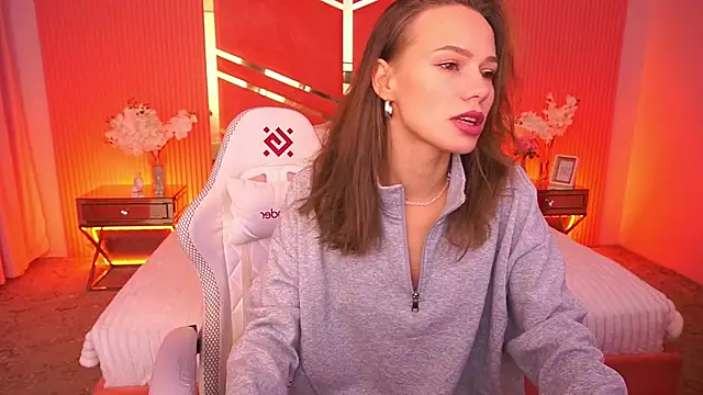 ShyySiren online show from 15, 11, 2025