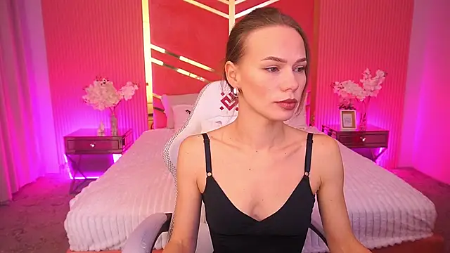 ShyySiren online show from 9, 11, 2025