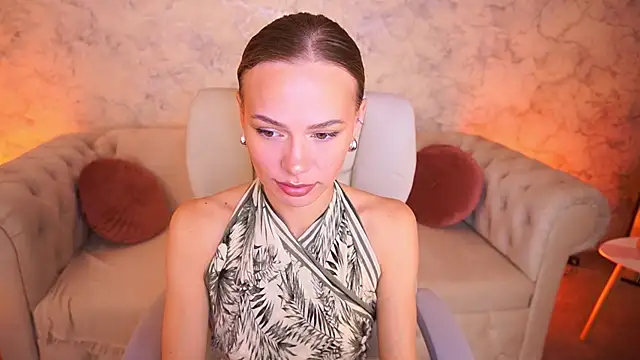 ShyySiren online show from 21, 9, 2025