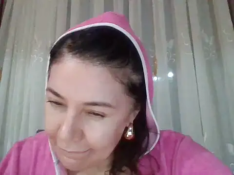 Snapshot of Lomivah chatting on 6, 2, 2026 Lomivah online show from 6, 2, 2026