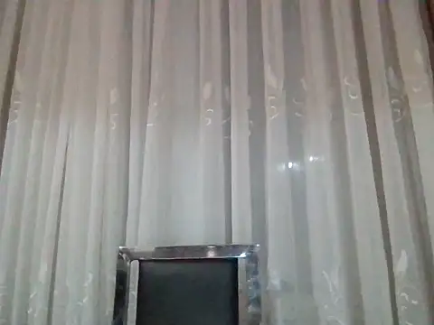 Snapshot of Lomivah chatting on 4, 3, 2026 Lomivah online show from 4, 3, 2026