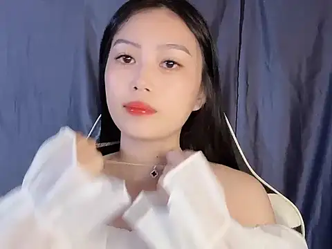 Lyly4757 online show from 22, 9, 2025