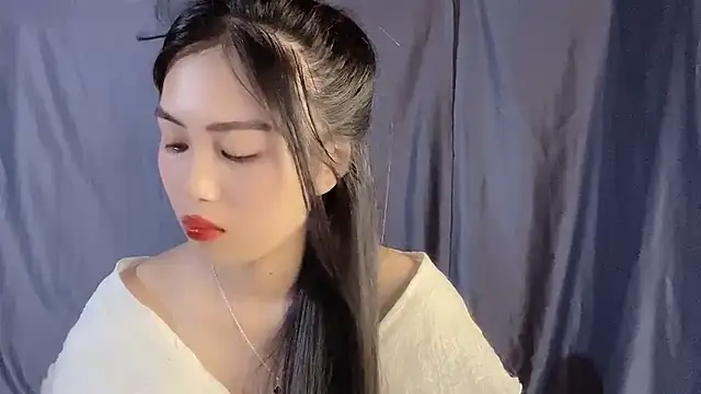 Lyly4757 online show from 23, 9, 2025