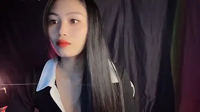 Lyly4757 online show from 9, 10, 2025