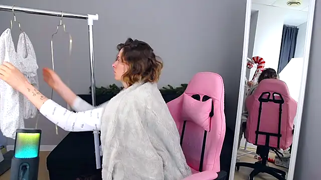 SabrinaRayX online show from 14, 12, 2025