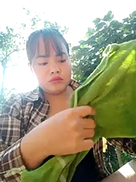 emilyzz online show from 22, 11, 2025