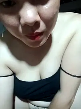 emilyzz online show from 12, 4, 2026