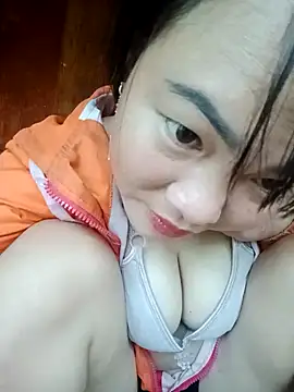 emilyzz online show from 2, 11, 2025