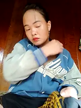 emilyzz online show from 23, 10, 2025