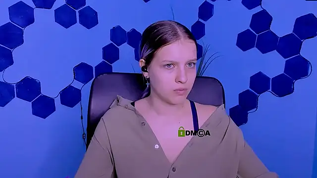 kaela spell  online show from 26, 3, 2026