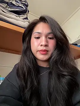 ZoeyJohnson online show from 12, 10, 2025