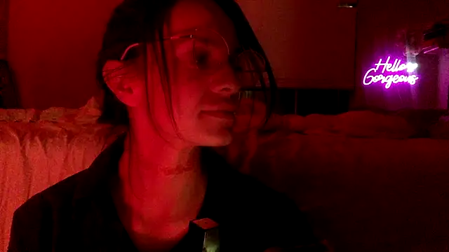 Texxaspearl online show from 7, 4, 2026