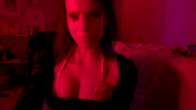 Texxaspearl online show from 6, 4, 2026