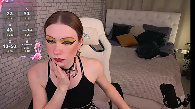 KarenSmitht online show from 17, 10, 2025