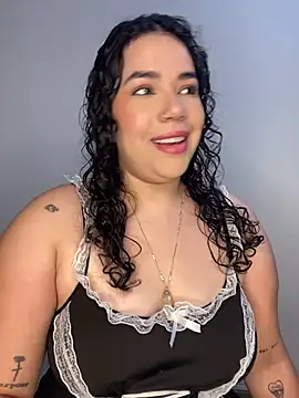 krisstenSantos online show from 18, 11, 2025