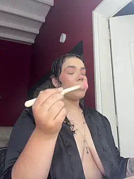 krisstenSantos online show from 17, 12, 2025