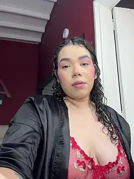 krisstenSantos online show from 5, 12, 2025