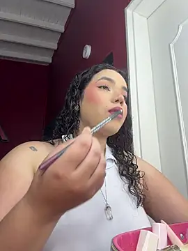 krisstenSantos online show from 20, 12, 2025