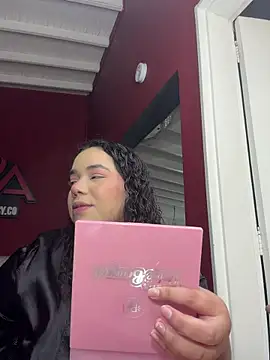 krisstenSantos online show from 9, 1, 2026