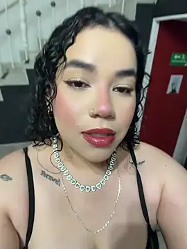 krisstenSantos online show from 8, 4, 2026