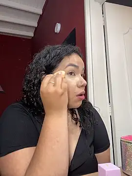 krisstenSantos online show from 14, 10, 2025