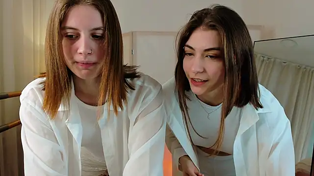 Pink Muse online show from 3, 12, 2025