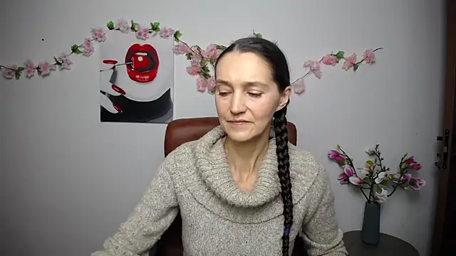 TayaFinch online show from 7, 11, 2025