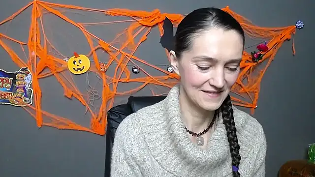 TayaFinch online show from 4, 11, 2025