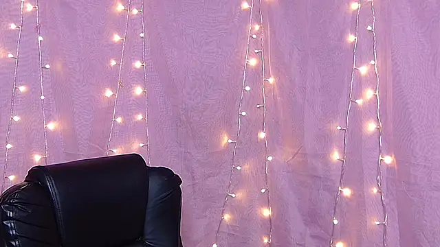 TayaFinch online show from 3, 3, 2026