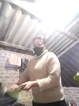 Snapshot of Emmyly_123 chatting on 5, 2, 2026 Emmyly 123 online show from 5, 2, 2026